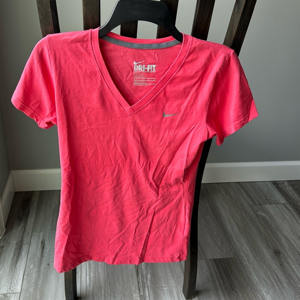 Nike t shirt